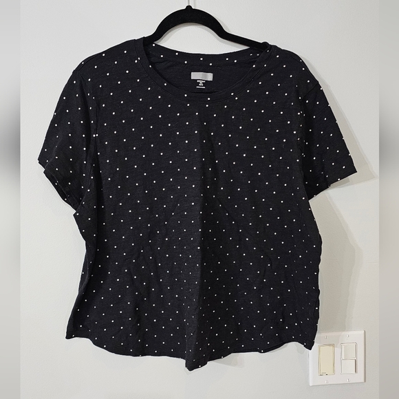 Old Navy Black Boxy Short Sleeve Tee - Picture 1 of 4